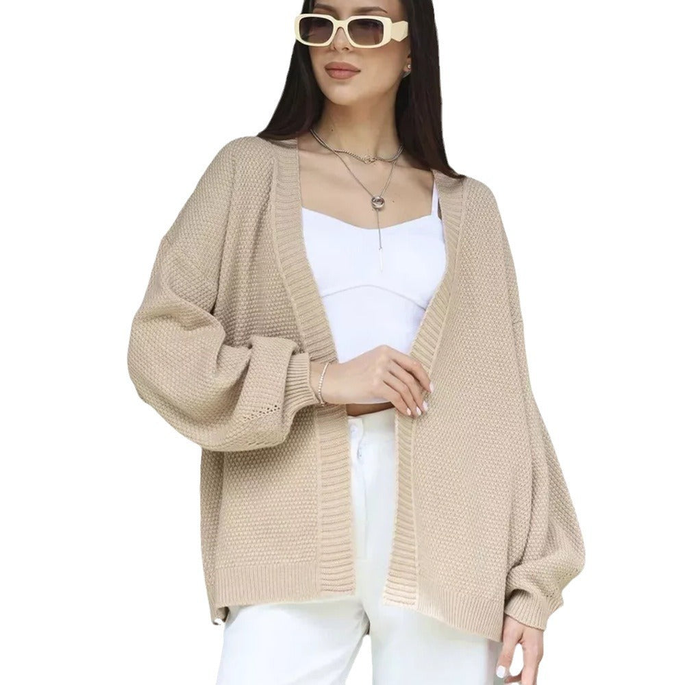 Modischer, lockerer und einfacher Strickpullover