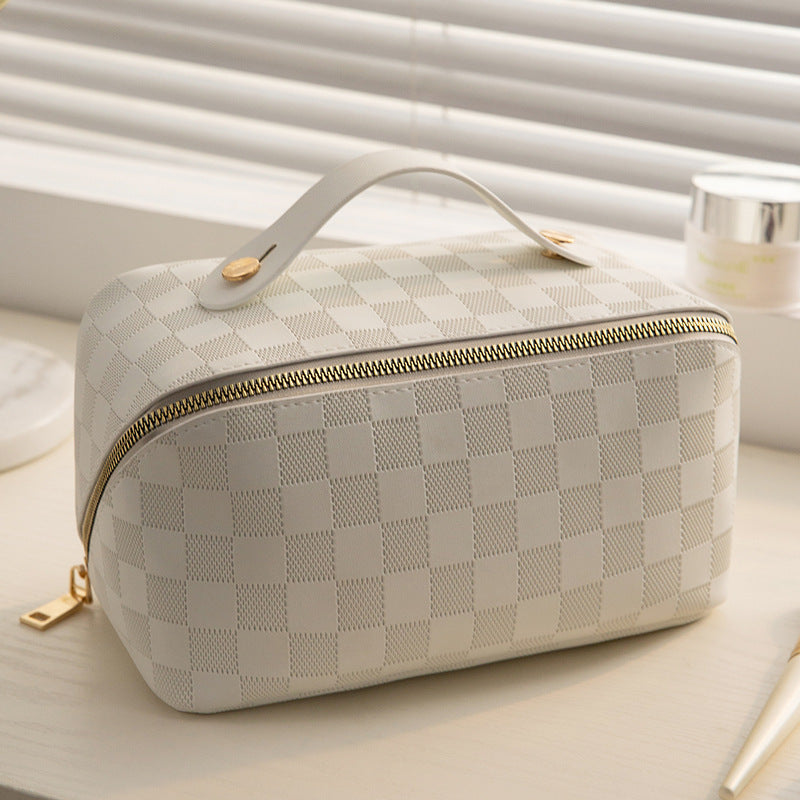 Lumi Shell Cosmetic Bag