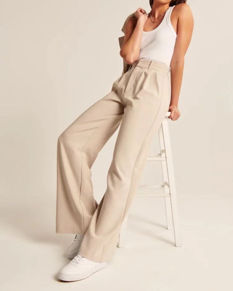 Gerade Hose mit hoher Taille