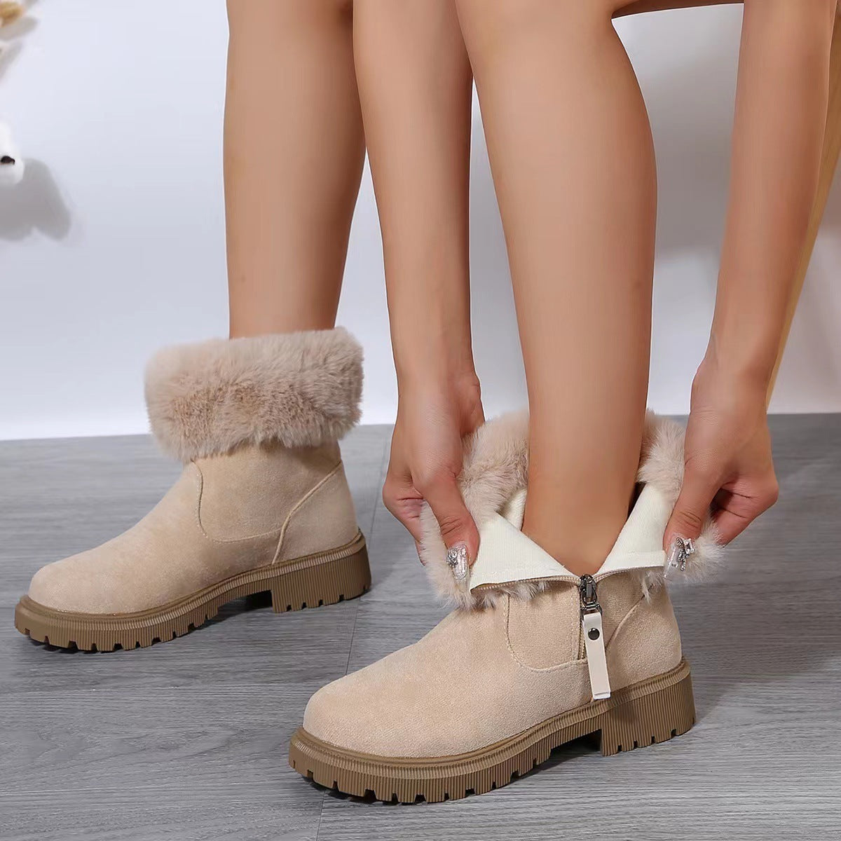 Warme Plüschstiefel, Wintermode, seitlicher Reißverschluss, Schneestiefel für Damen, verdickte Outdoor-Schuhe mit niedrigen Absätzen