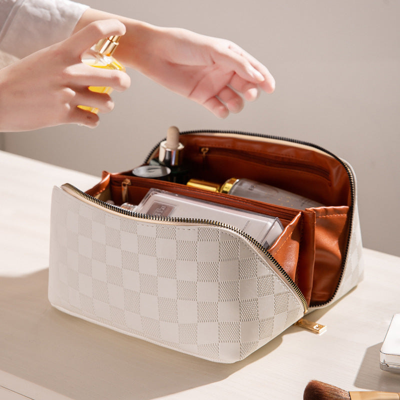 Lumi Shell Cosmetic Bag