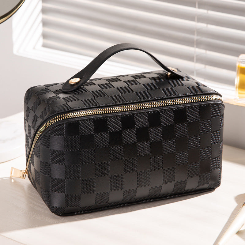 Lumi Shell Cosmetic Bag