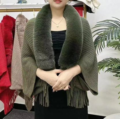 Modischer personalisierter Strickjackenmantel
